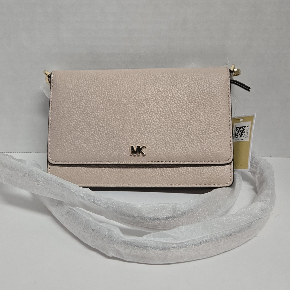 Michael Kors Soft Pink Phone Crossbody Leather NWT 7"x5"x1" Strap Approx 46"